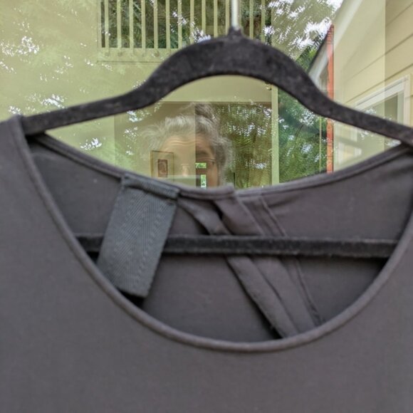 Rundholz Black A-Line Dress with 3/4 Sleeves and Crew Neck - Picture 4 of 13